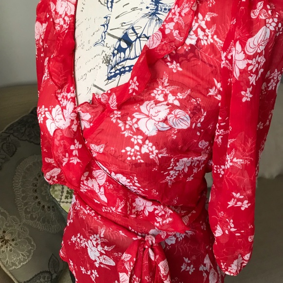Sheer red floral wrap blouse - Picture 4 of 5